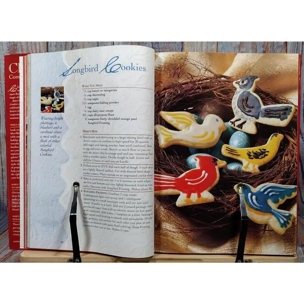 Better Homes and Gardens Christmas Comfort & Joy Book‎
